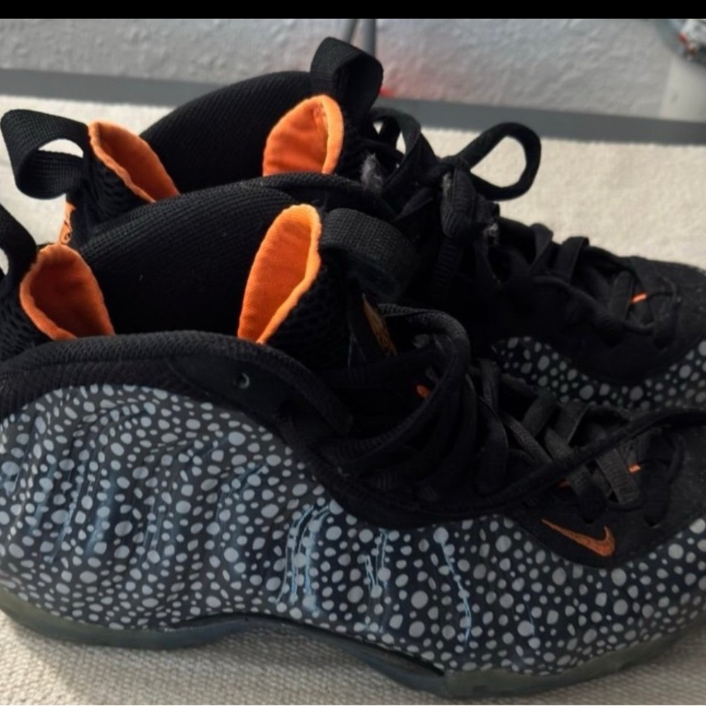 NIKE AIR FOAMPOSITE ONE PREMIUM SAFARI